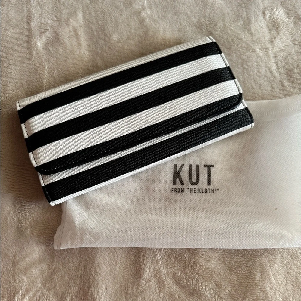 KUT FROM THE KLOTH Black/White Card Holder